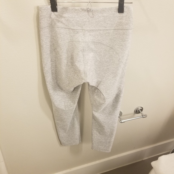 Outdoor Voices ⅞ Warmup Leggings size L - Picture 2 of 3